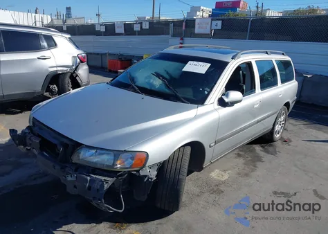 2002 Volvo V70 2.4T из США, поврежденный, VIN YV1SW58DX22236278